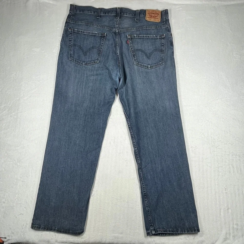 Levis slip into